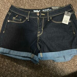 Mid rise midi dark blue shorts